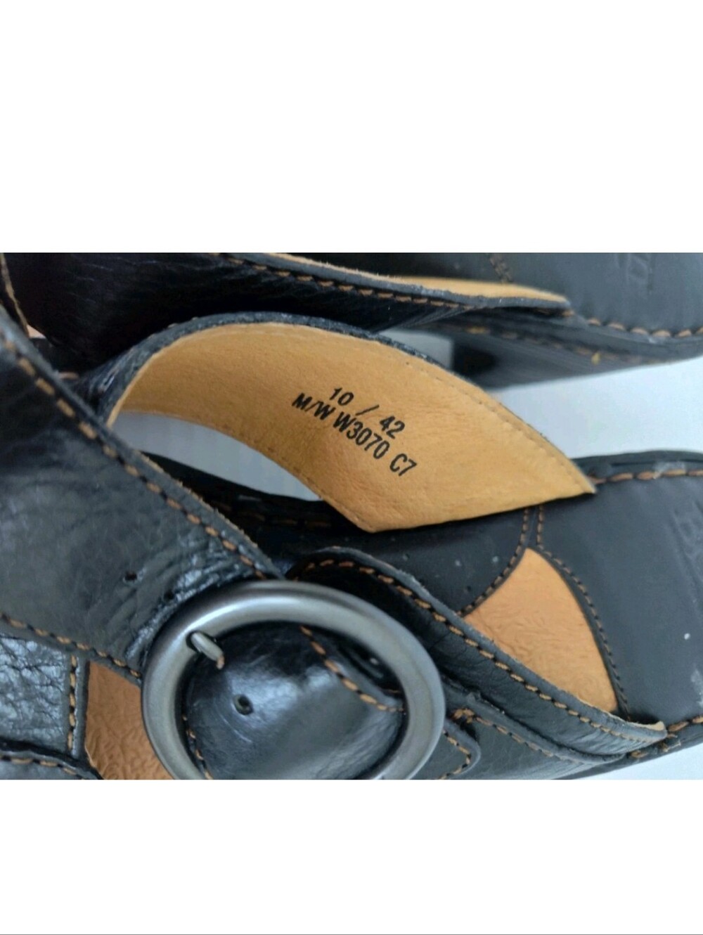 Born Women's Black Leather Sandals Size 10 Criss Cross Straps Buckle Slide - Picture 2 of 8